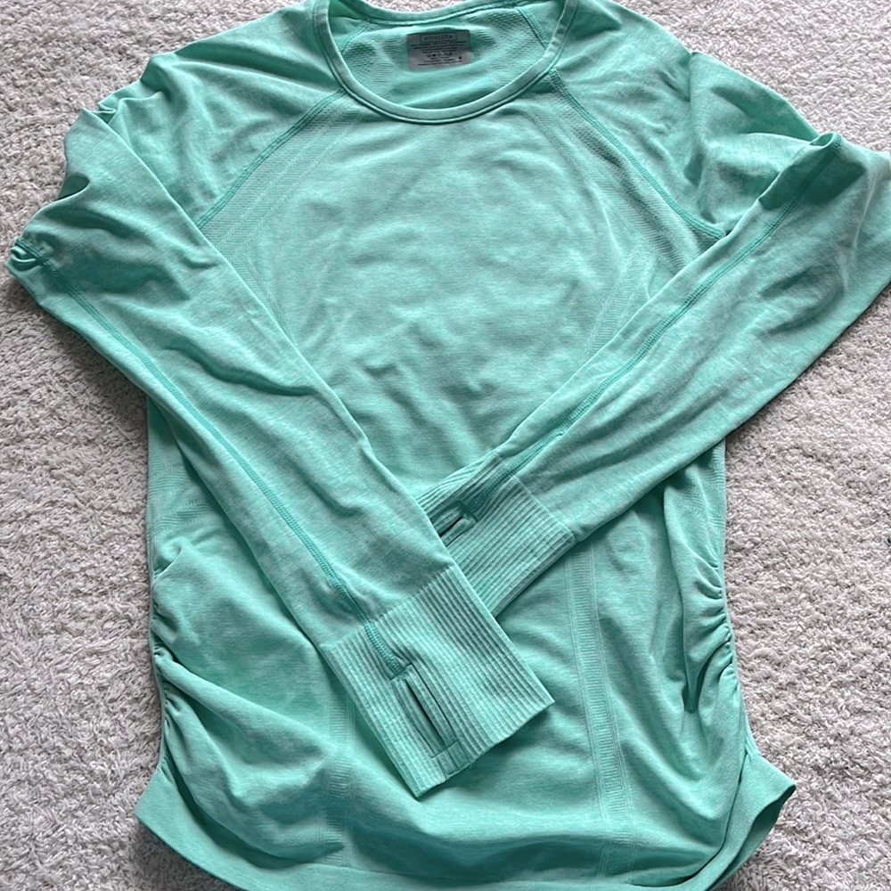 Athleta Long Sleeve